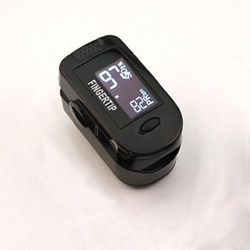 Concord-BlackOx-Fingertip-Pulse-Oximeter-with-Carrying-Case-0
